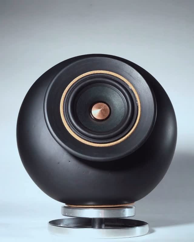 Today on @startnext at 13 hr Germany :) Pre-sale Mapu Preto G2 up to 40% off (Link in Bio) Discover Mapu Speakers: unique, handcrafted loudspeakers made with natural materials and exceptional acoustics. A perfect fusion of tradition and technology @con.temporarycrafts